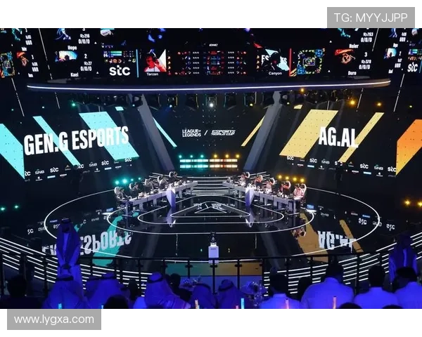 《英雄联盟全球总决赛激战正酣 各大战队争夺最终冠军席位》