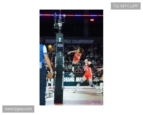 中国女排逆转夺冠全场高燃展现拼搏精神引发全国观众热烈欢呼 中国女排逆转夺冠全场高燃展现拼搏精神引发全国观众热烈欢呼