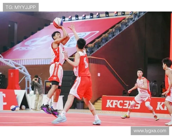 中国篮球联赛新赛季全面开启多支强队争夺冠军荣耀竞争激烈