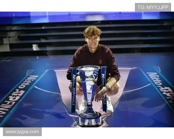 网球赛季开启新篇章 世界顶级选手争夺年终总决赛资格