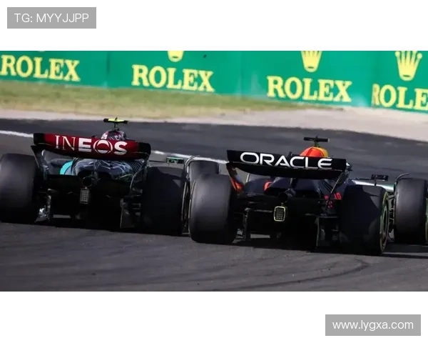 F1赛车战局激烈 本赛季冠军争夺进入白热化阶段 F1赛车战局激烈 本赛季冠军争夺进入白热化阶段