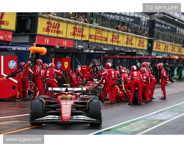 F1赛季精彩回顾：新规则引发车队战略变革与激烈竞争