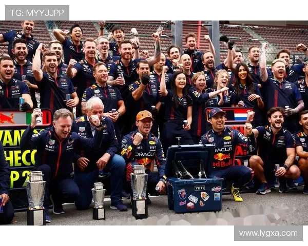 F1赛季新变革：车队阵容调整与技术革新引发关注