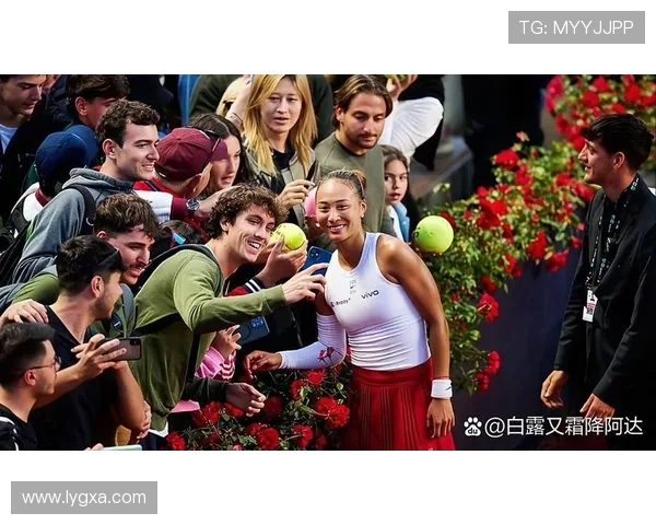 网球世界新星崛起 年轻选手连续夺得两项大满贯冠军创造历史 网球世界新星崛起 年轻选手连续夺得两项大满贯冠军创造历史